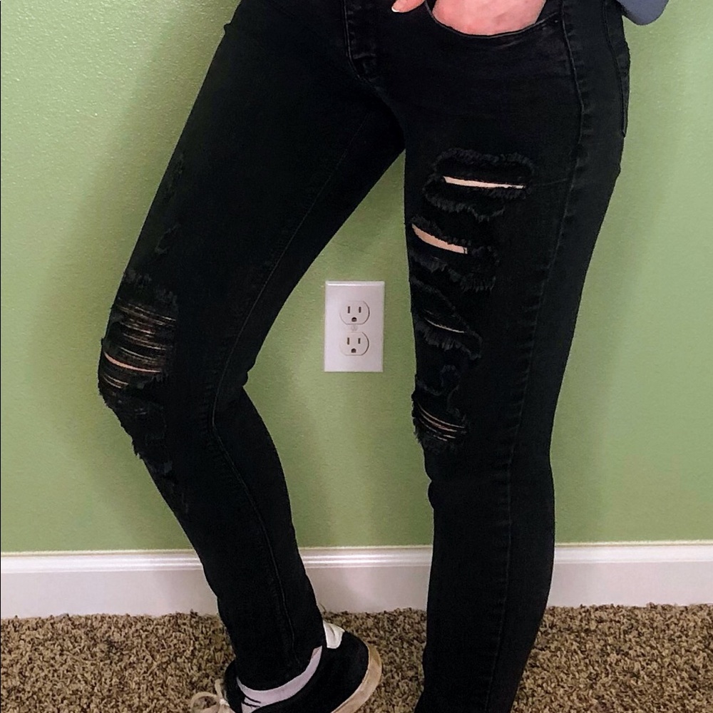 Distressed Black Jeggings